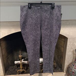 Slim Factor by Investments Black and White Patterned Straight Leg Pants size XL